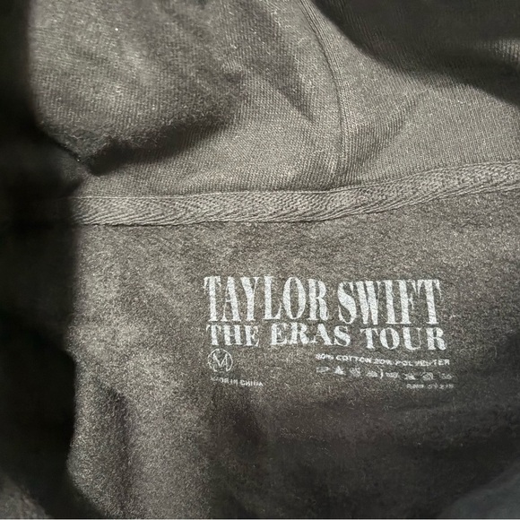 Taylor Swift Eras Tour Hoodie SZ Medium - Picture 5 of 7